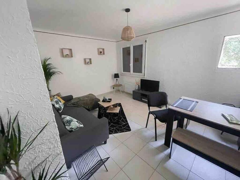Sète Appartement Spacieux Avec Parking Gratuit מראה חיצוני תמונה